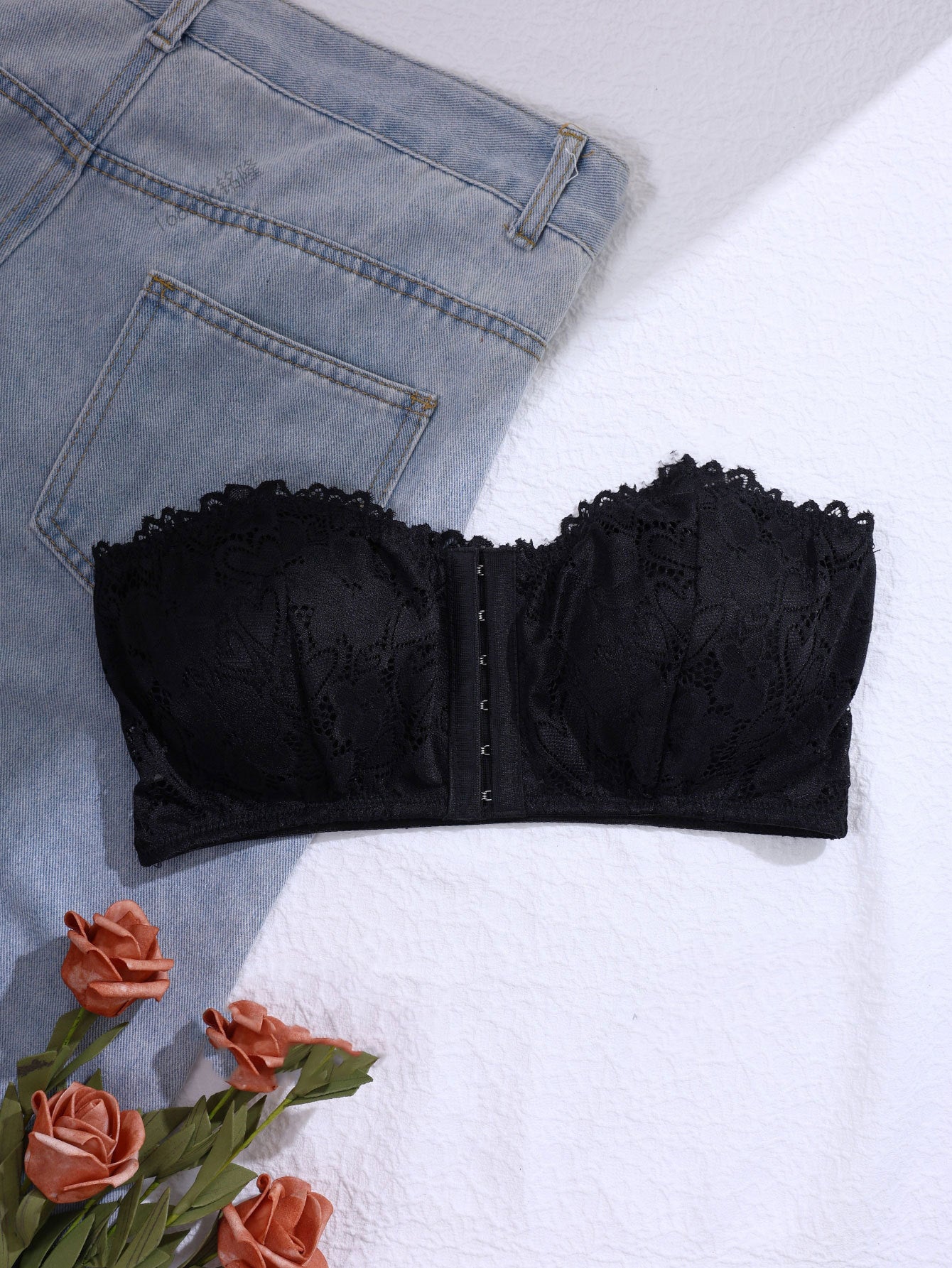 Lace Front Closure Strapless Gathered Non-slip Comfortable Breathable Beautiful Back Bra Black