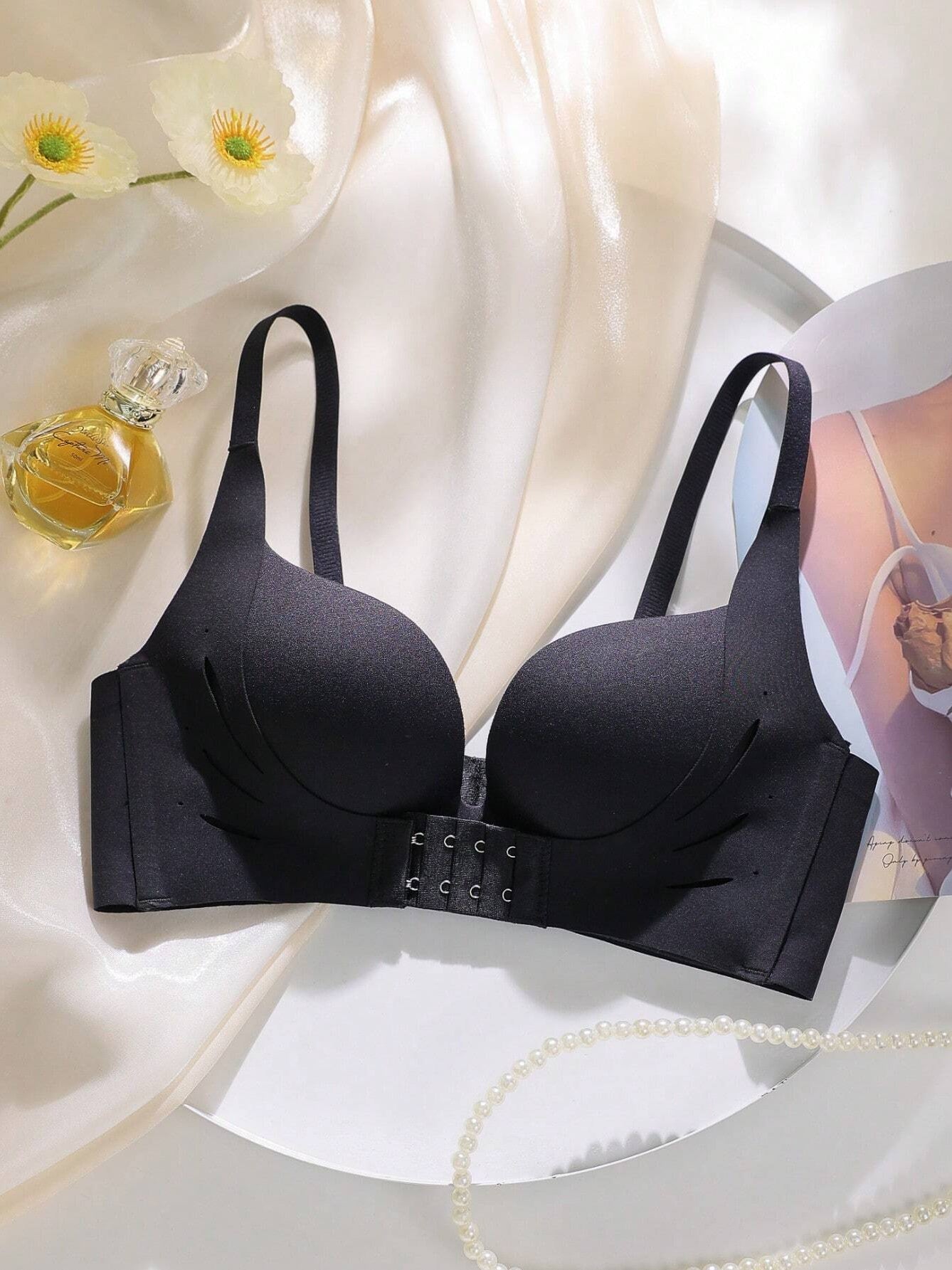 Front-Closure Seamless Push-Up Breathable Bralette Black