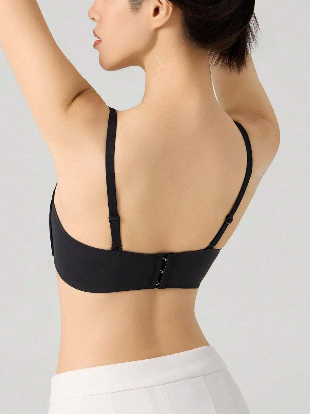 Front-Closure Seamless Push-Up Breathable Bralette Black